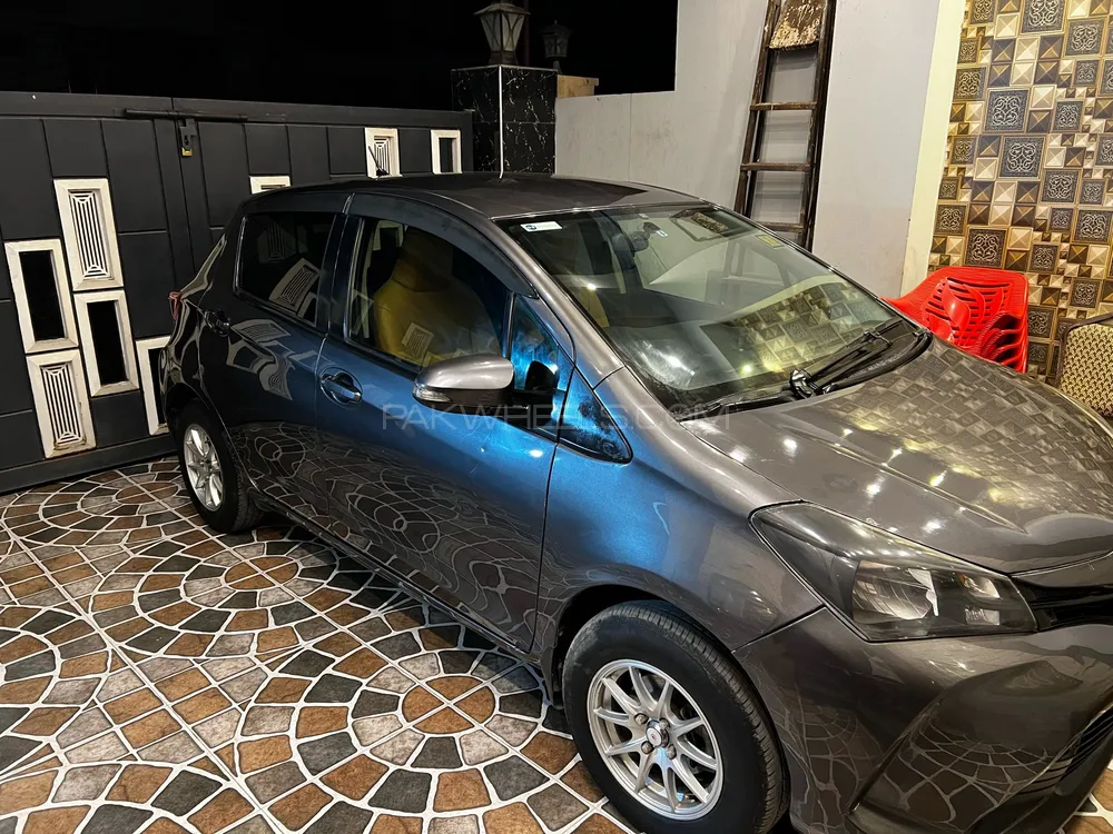 Toyota Vitz 2018 for Sale in Gujranwala Toyota Vitz 2018 for Sale in Gujranwala Image-5