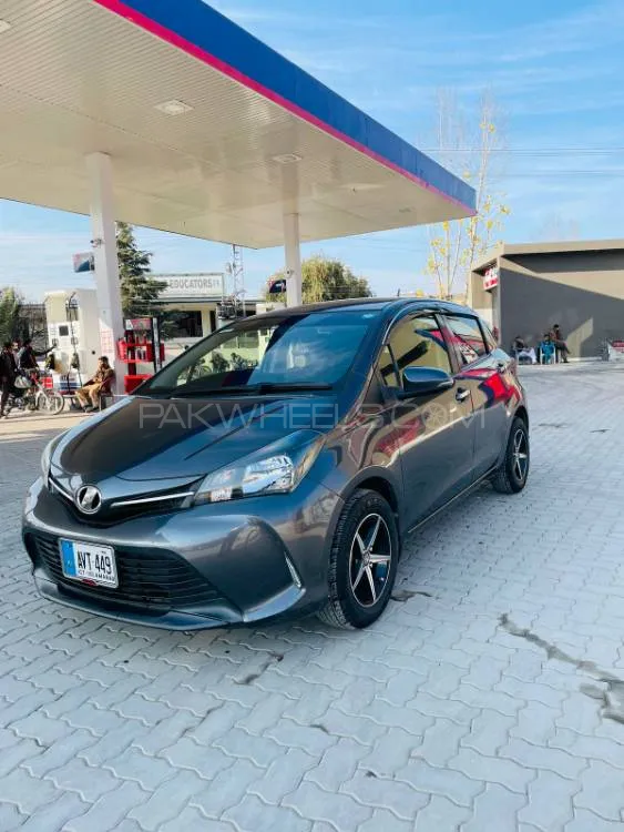 Toyota Vitz 2016 for Sale in Abbottabad Toyota Vitz 2016 for Sale in Abbottabad Image-2
