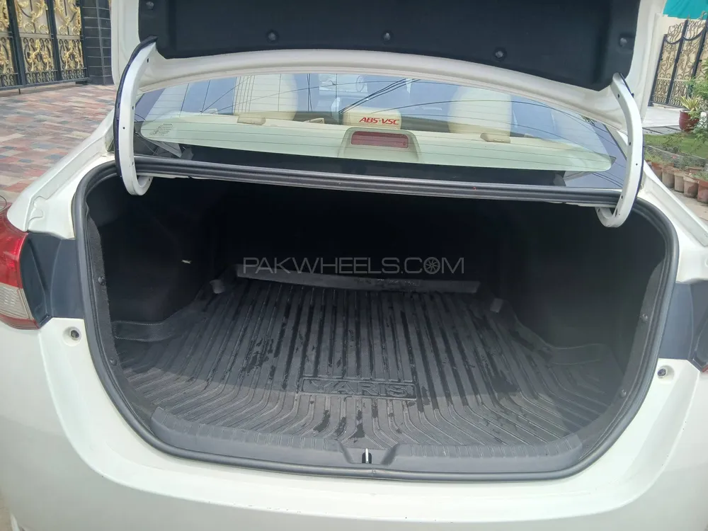 Toyota Yaris Sedan 2022 for Sale in Lahore Toyota Yaris Sedan 2022 for Sale in Lahore Image-6