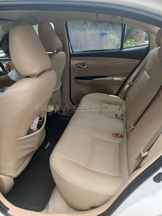 Toyota Yaris Sedan 2022 for Sale in Lahore Toyota Yaris Sedan 2022 for Sale in Lahore Image-9