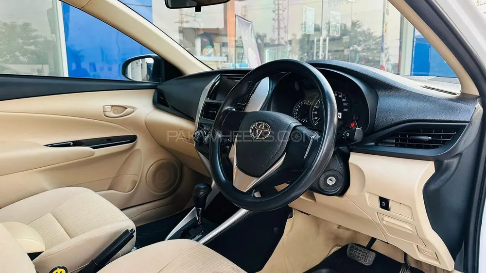 Toyota Yaris Sedan 2024 for Sale in Lahore Toyota Yaris Sedan 2024 for Sale in Lahore Image-12