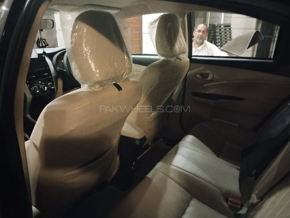 Toyota Yaris Sedan 2025 for Sale in Multan Toyota Yaris Sedan 2025 for Sale in Multan Image-8