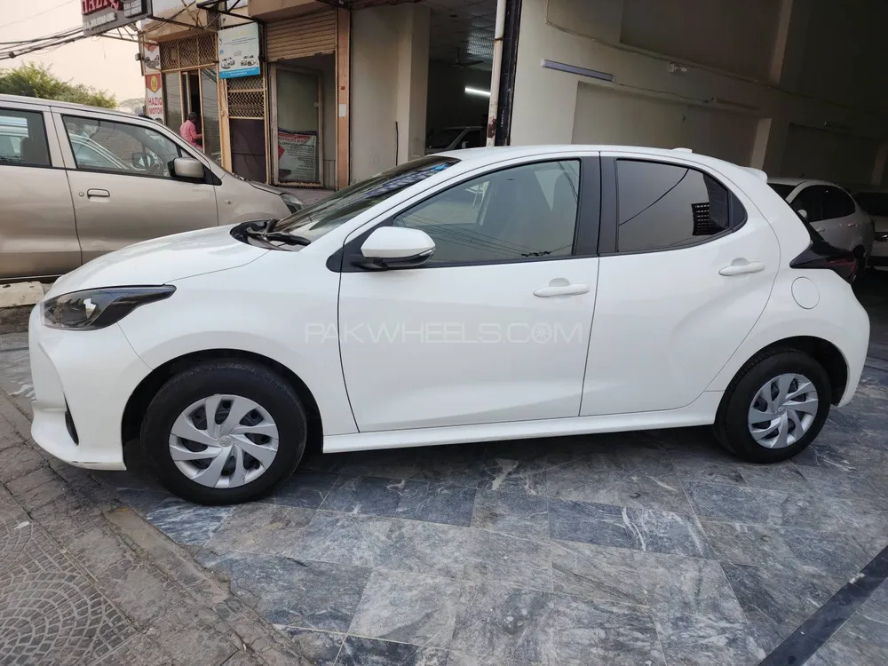 Toyota Yaris Hatchback 2021 for Sale in Lahore Toyota Yaris Hatchback 2021 for Sale in Lahore Image-5