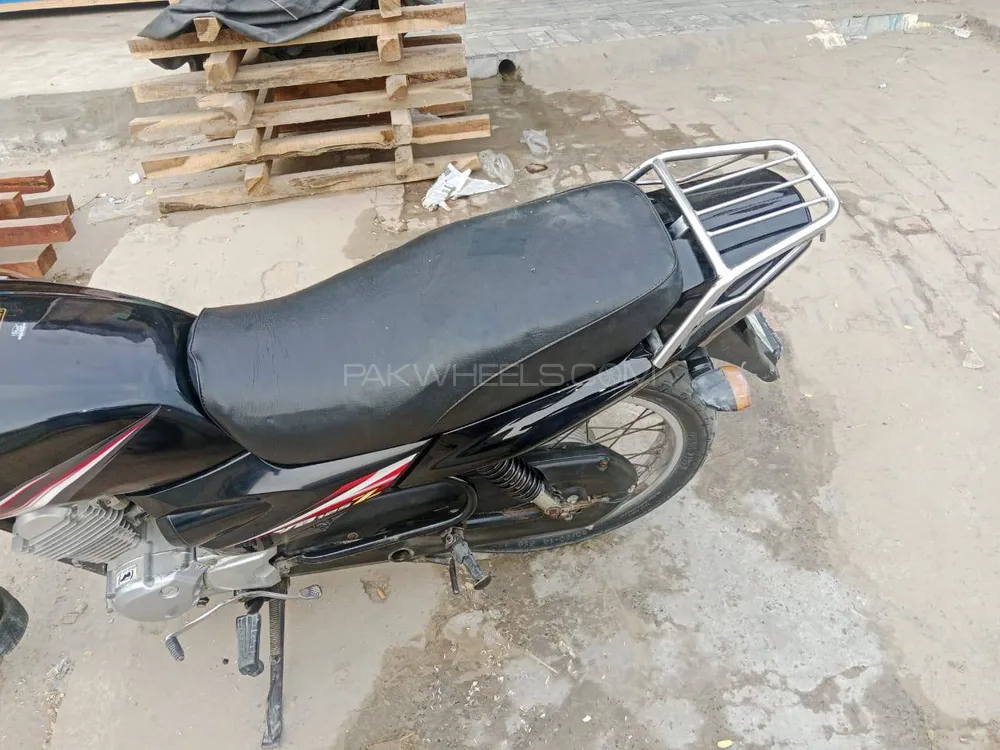 یاماہا YB 125Z  2017 for Sale یاماہا YB 125Z  2017 for Sale Image-3