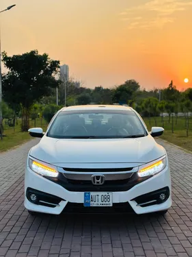 Honda Civic Oriel 1.8 i-VTEC CVT 2021