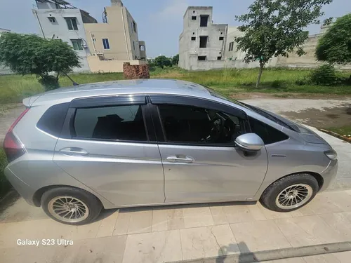 Honda Fit 1.5 Hybrid Smart Selection 2014