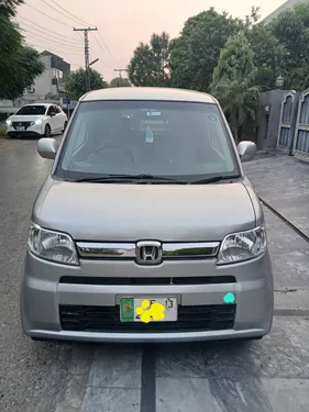 Honda Zest G 2010