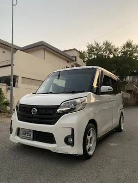 Nissan Dayz Roox X V Selection 2015