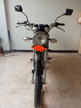 Suzuki GS 150 2014