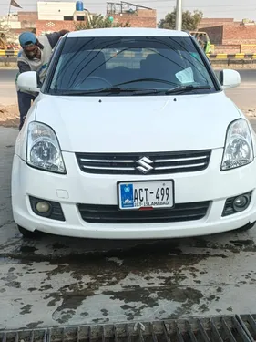 Suzuki Swift DLX Automatic 1.3 Navigation 2017