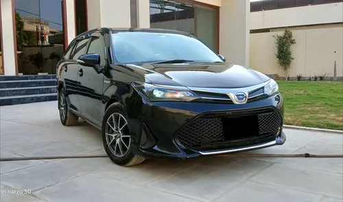 Toyota Corolla Fielder Hybrid G  WB  2017