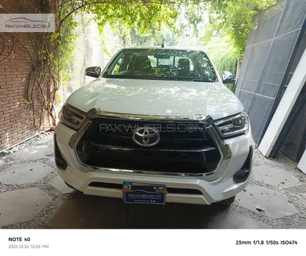 Toyota Hilux Revo V Automatic 2.8 2022