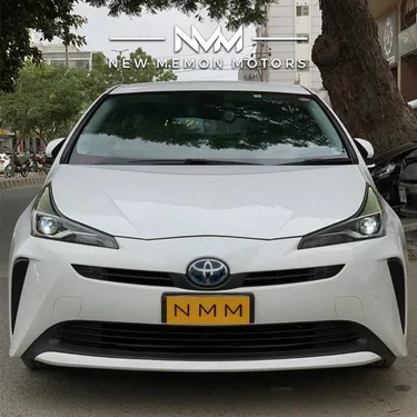 Toyota Prius S 2021