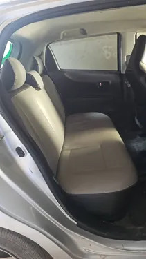 Toyota Vitz F 1.0 2015