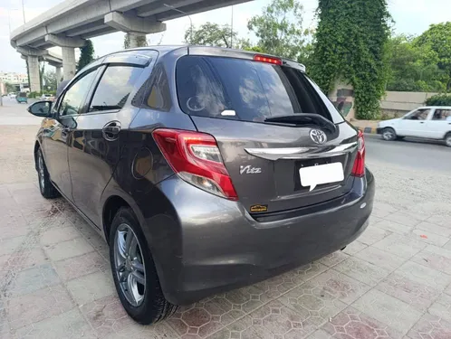 Toyota Vitz 2016