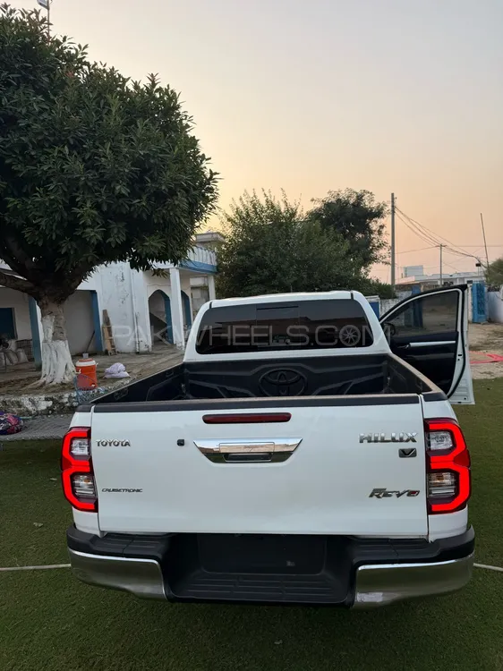 Toyota Hilux 2019 for Sale in Gujrat Toyota Hilux 2019 for Sale in Gujrat Image-6