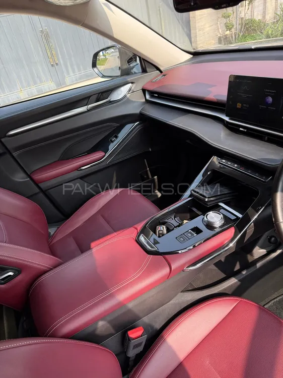 Haval H6 2024 for Sale in Lahore Haval H6 2024 for Sale in Lahore Image-10