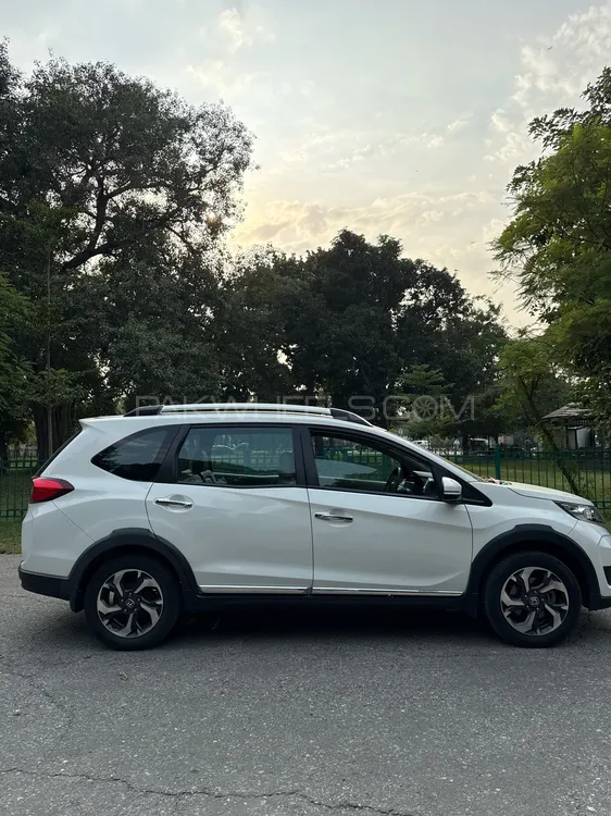 Honda BR-V 2017 for Sale in Lahore Honda BR-V 2017 for Sale in Lahore Image-5