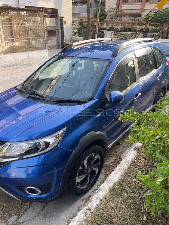 Honda BR-V 2018 for Sale in Karachi Honda BR-V 2018 for Sale in Karachi Image-2