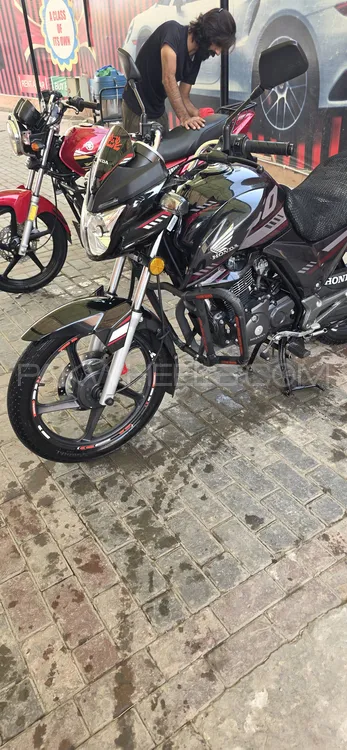 ہونڈا CB 150F 2025 for Sale ہونڈا CB 150F 2025 for Sale Image-3