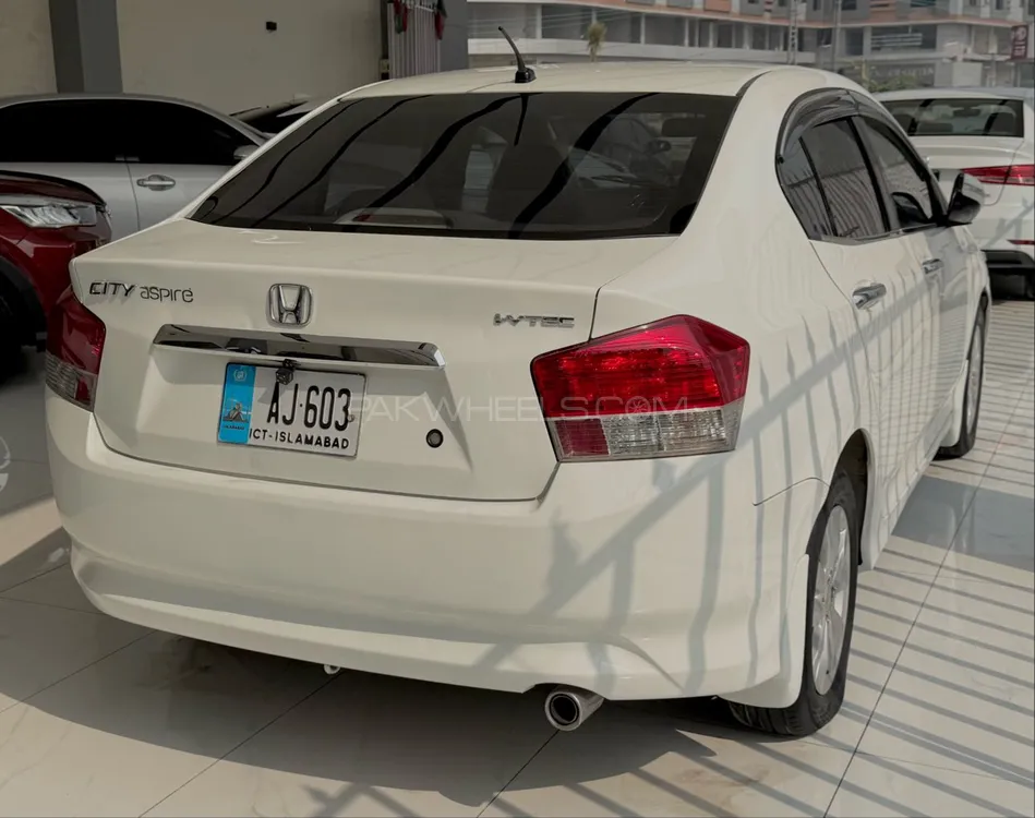 Honda City 2013 for Sale in Peshawar Honda City 2013 for Sale in Peshawar Image-6