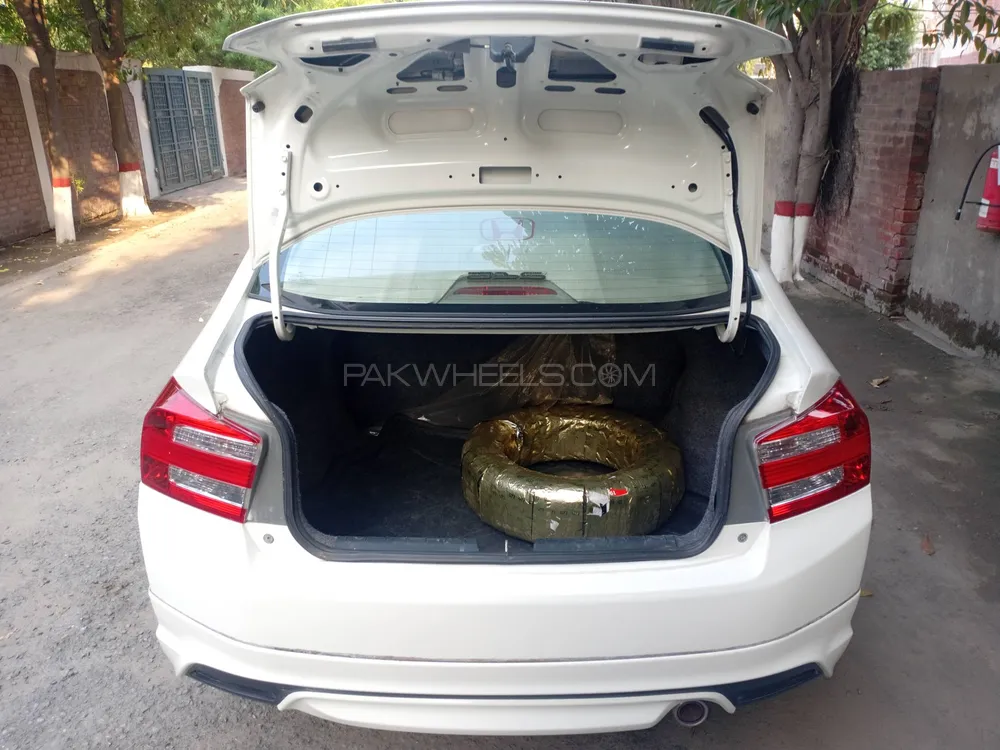 Honda City 2015 for Sale in Lahore Honda City 2015 for Sale in Lahore Image-7