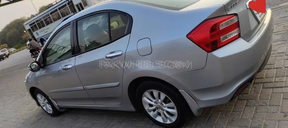 Honda City 2018 for Sale in Swatmingora Honda City 2018 for Sale in Swatmingora Image-10