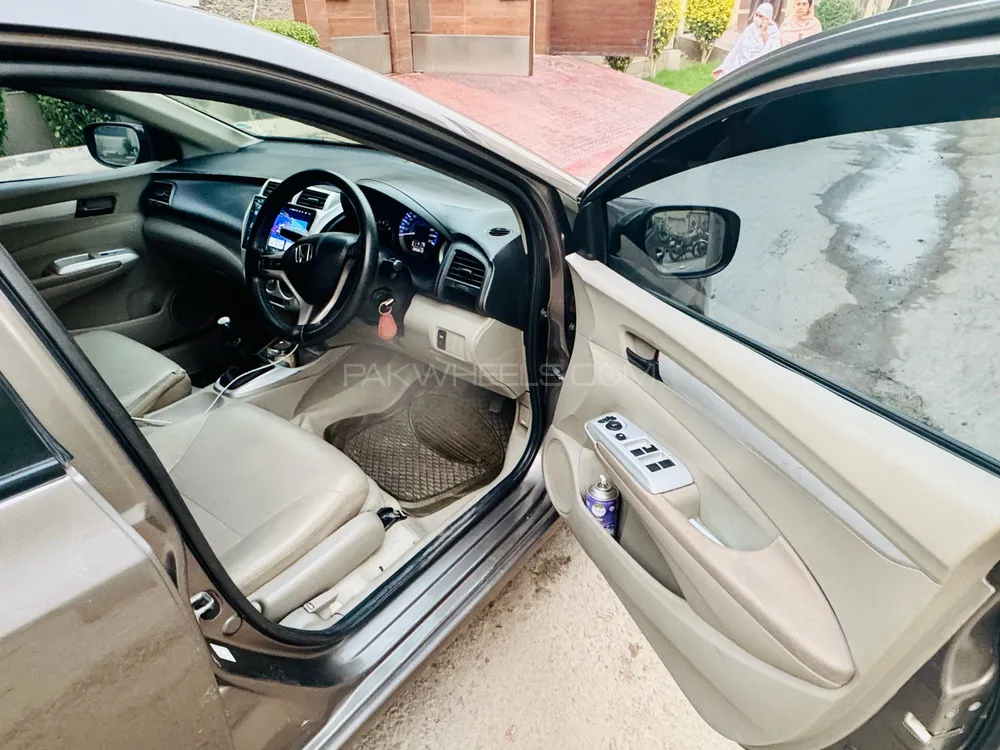 Honda City 2017 for Sale in Multan Honda City 2017 for Sale in Multan Image-8