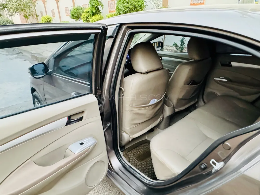 Honda City 2017 for Sale in Multan Honda City 2017 for Sale in Multan Image-10