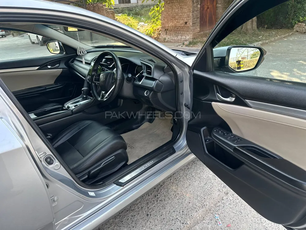 Honda Civic 2017 for Sale in Rawalpindi Honda Civic 2017 for Sale in Rawalpindi Image-15