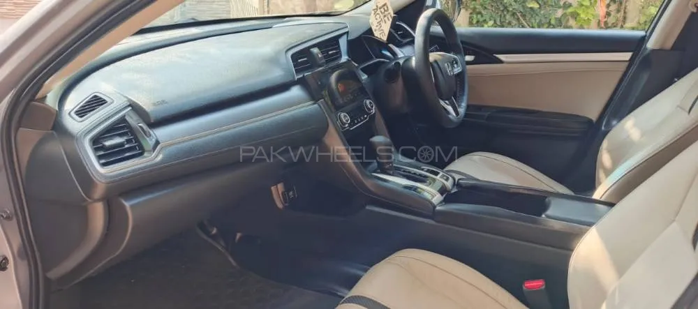 Honda Civic 2017 for Sale in Rawalpindi Honda Civic 2017 for Sale in Rawalpindi Image-11