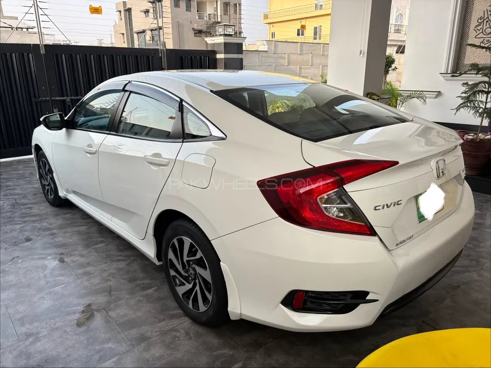 Honda Civic 2017 for Sale in Lahore Honda Civic 2017 for Sale in Lahore Image-4