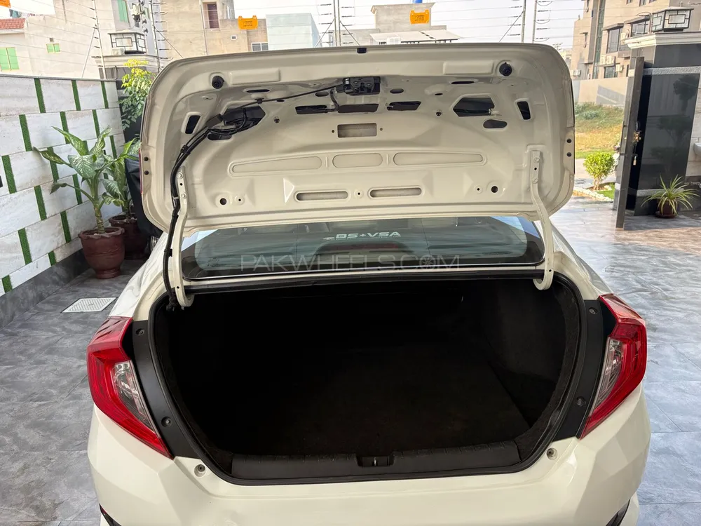 Honda Civic 2017 for Sale in Lahore Honda Civic 2017 for Sale in Lahore Image-14