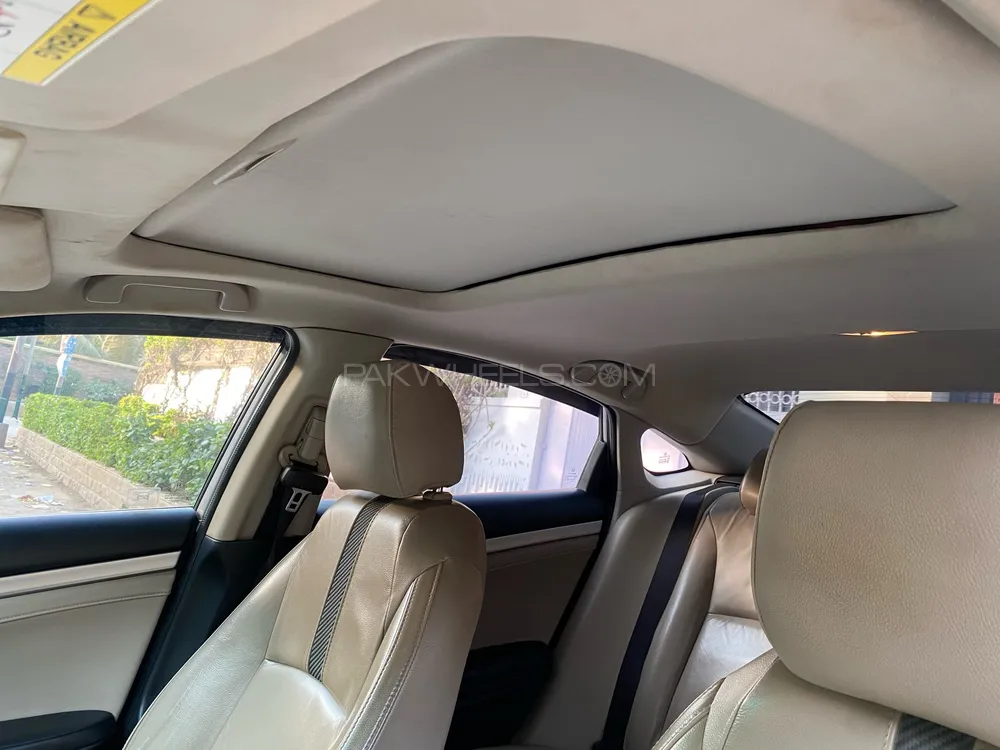 Honda Civic 2017 for Sale in Karachi Honda Civic 2017 for Sale in Karachi Image-6