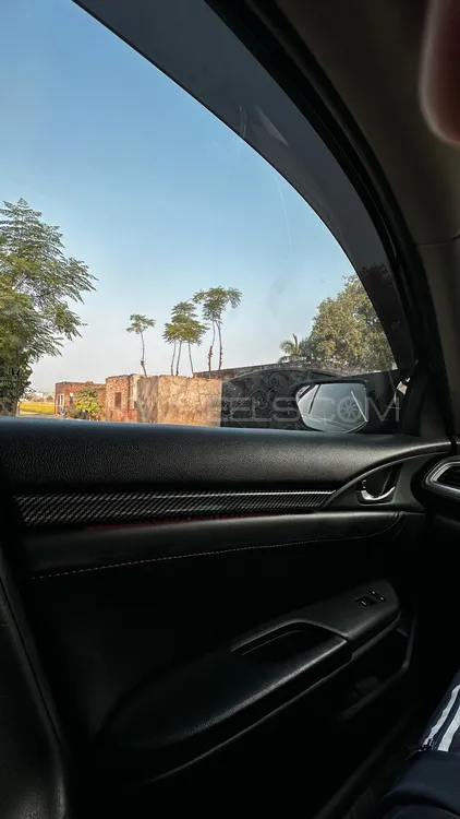Honda Civic 2018 for Sale in Sialkot Honda Civic 2018 for Sale in Sialkot Image-7