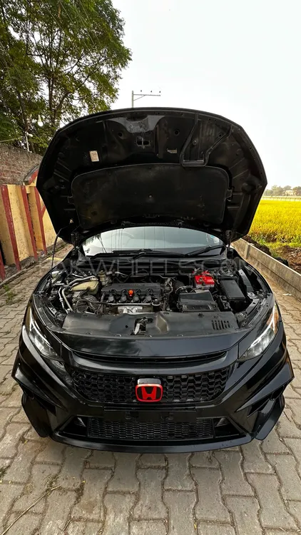 Honda Civic 2018 for Sale in Sialkot Honda Civic 2018 for Sale in Sialkot Image-13