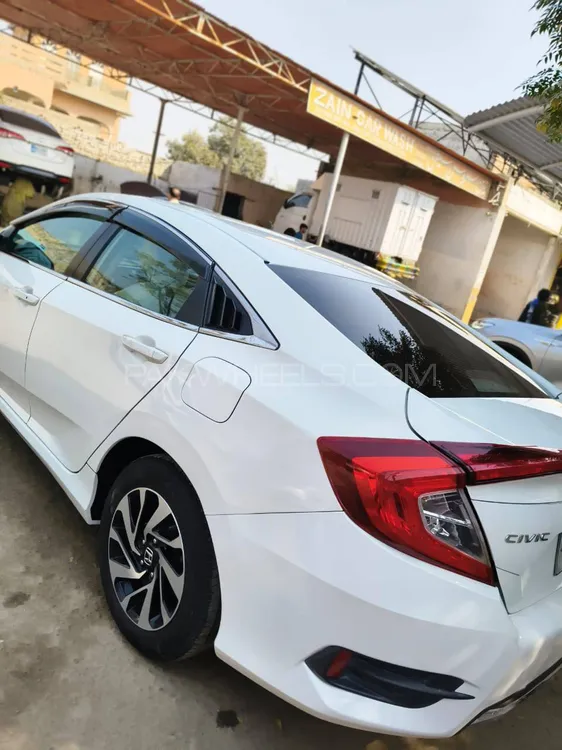 Honda Civic 2018 for Sale in Chakwal Honda Civic 2018 for Sale in Chakwal Image-4