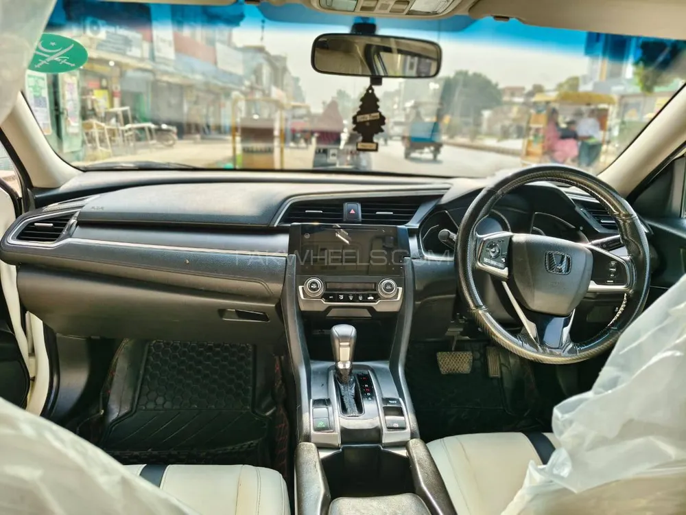 Honda Civic 2018 for Sale in Chakwal Honda Civic 2018 for Sale in Chakwal Image-9