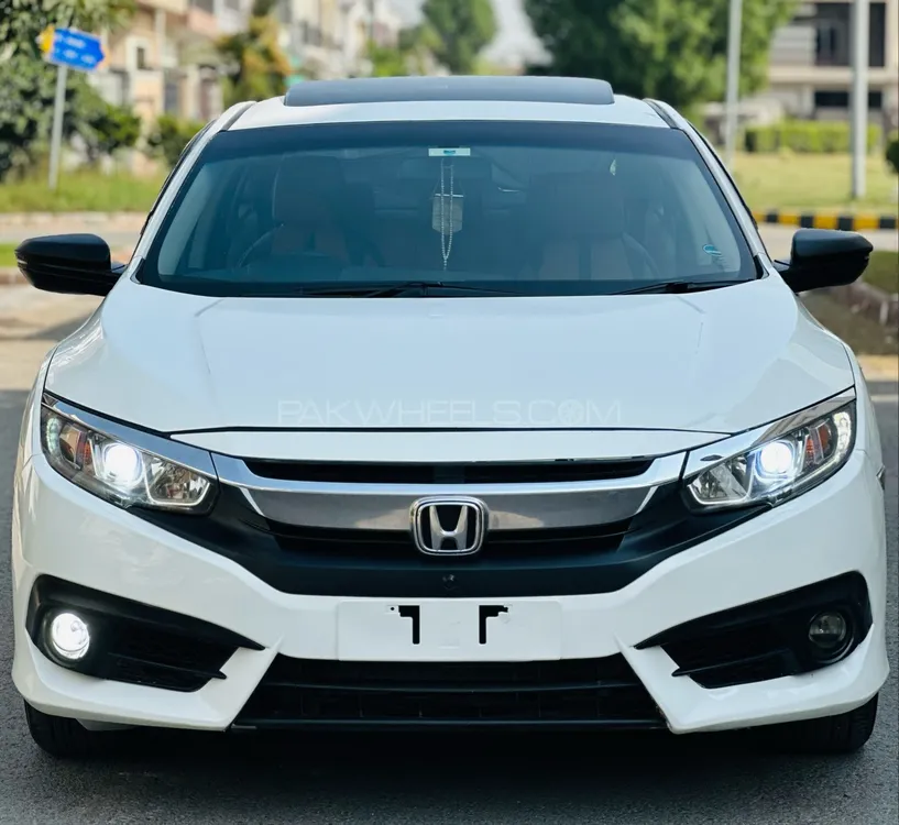 Honda Civic 2018 for Sale in Sialkot Honda Civic 2018 for Sale in Sialkot Image-1