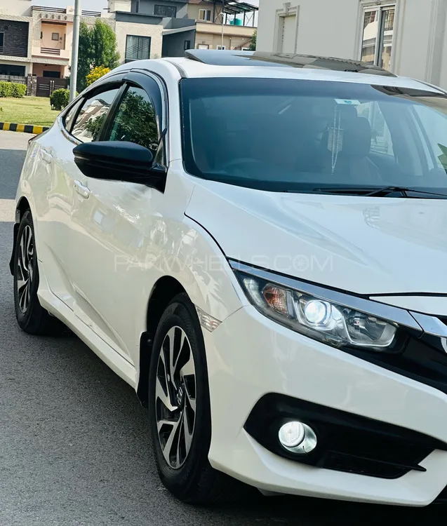 Honda Civic 2018 for Sale in Sialkot Honda Civic 2018 for Sale in Sialkot Image-2