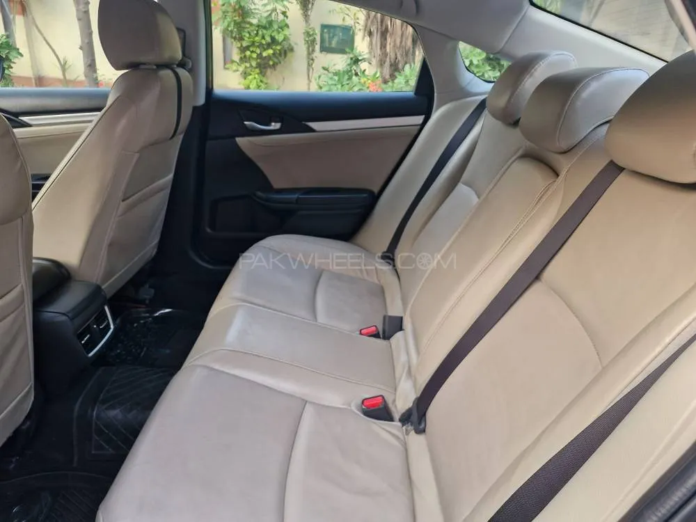 Honda Civic 2018 for Sale in Lahore Honda Civic 2018 for Sale in Lahore Image-11