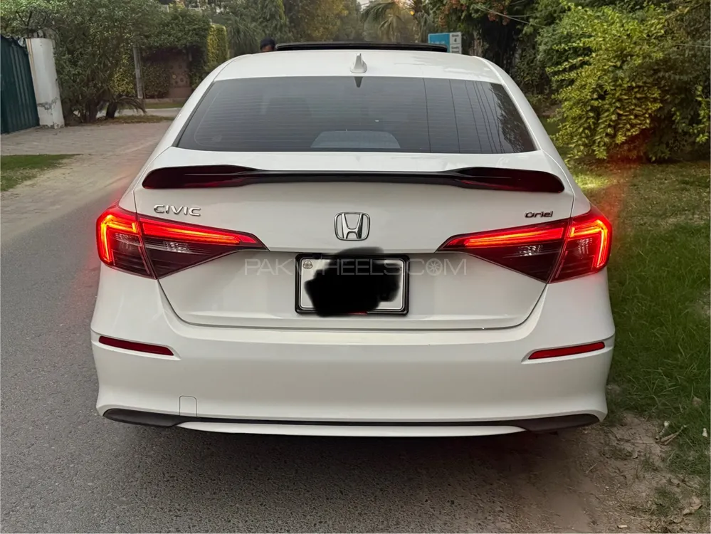 Honda Civic 2024 for Sale in Lahore Honda Civic 2024 for Sale in Lahore Image-4