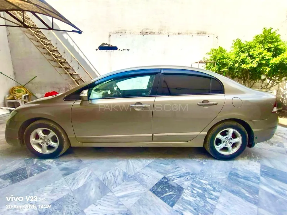 Honda Civic 2010 for Sale in Sialkot Honda Civic 2010 for Sale in Sialkot Image-4