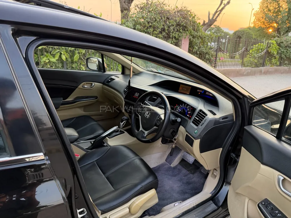 Honda Civic 2013 for Sale in Karachi Honda Civic 2013 for Sale in Karachi Image-9