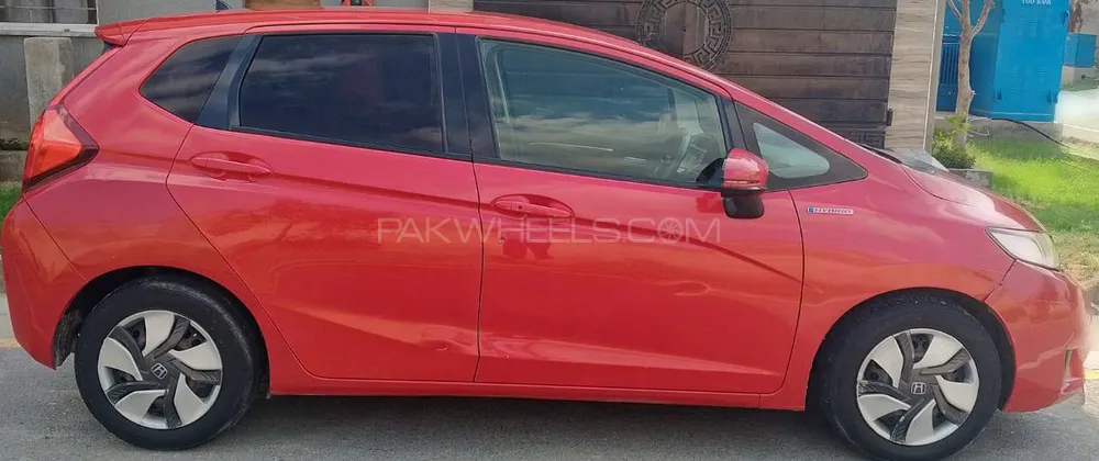 ہونڈا فٹ 2014 for Sale in فیصل آباد ہونڈا فٹ 2014 for Sale in فیصل آباد Image-3