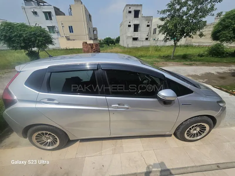 Honda Fit 2014 for Sale in Lahore Honda Fit 2014 for Sale in Lahore Image-1