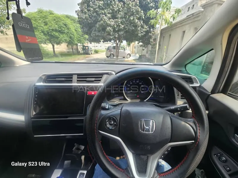 Honda Fit 2014 for Sale in Lahore Honda Fit 2014 for Sale in Lahore Image-2