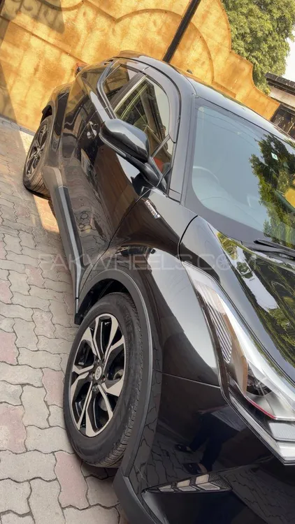 Honda Vezel 2019 for Sale in Lahore Honda Vezel 2019 for Sale in Lahore Image-4