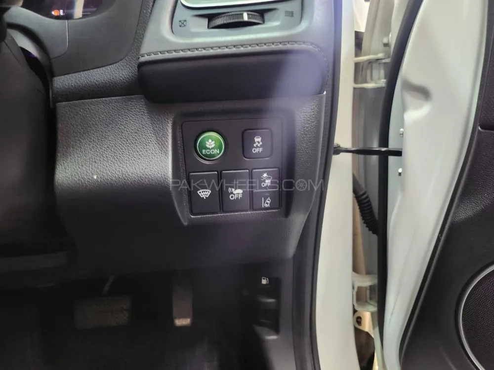 Honda Vezel 2019 for Sale in Multan Honda Vezel 2019 for Sale in Multan Image-11