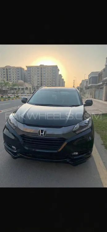 Honda Vezel 2014 for Sale in Karachi Honda Vezel 2014 for Sale in Karachi Image-3